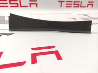 Накладка стойки А, (средняя высота) Tesla Model S 1 поколение [рестайлинг] 2016, 1007711-00-D