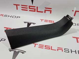 накладка двери (крышки) багажника Tesla Model S 1 поколение [рестайлинг] 2016, 1009252-00-C