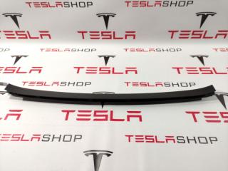 накладка двери (крышки) багажника Tesla Model S 1 поколение [рестайлинг] 2016, 1009236-00-H