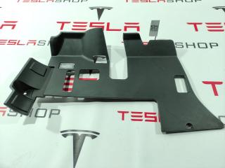 Накладка пластиковая под рулевой колонкой Tesla Model S 1 поколение [рестайлинг] 2016, 6007446-00-D