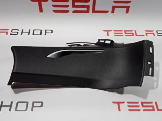 Накладка ремня безопасности стойки С Tesla Model S 1 поколение [рестайлинг] 2016, 1024732-00-C
