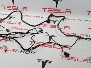 Проводка крышки багажника Tesla Model S 1 поколение [рестайлинг] 2016, 1004428-01-R, 1004428-91-P