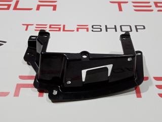 Кронштейн модулей стояночного тормоза, парктроников Tesla Model S 1 поколение [рестайлинг] 2016, 1051906-00-A