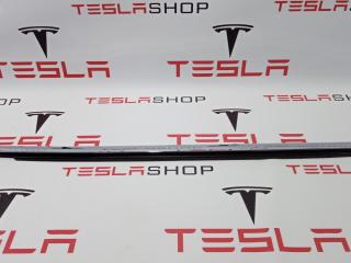 молдинг двери задней правой Tesla Model S 1 поколение [рестайлинг] 2016, 1095921-00-C