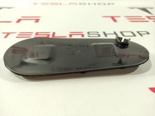 Заглушка замка двери Tesla Model S 1 поколение [рестайлинг] 2016, 1064670-00-A
