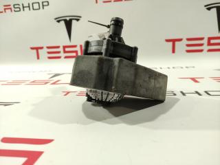 Насос охлаждающей жидкости (Помпа) Tesla Model S 1 поколение [рестайлинг] 2016, 1067473-00-H