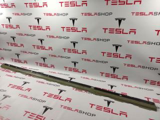 Накладка металлическая боковая основной батареи Tesla Model S 1 поколение 2015