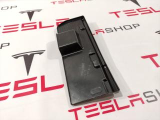 Крышка бортового компьютера Tesla Model 3 1 поколение 2020, 1468367-00-A