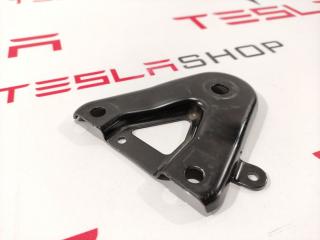 Пластина заднего подрамника Tesla Model 3 1 поколение 2020, 1044573-00-B