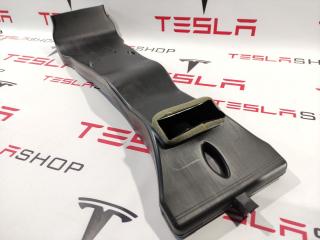 Воздуховод выпускного канала консоли Tesla Model X 1 поколение 2016, 1053878-00-B