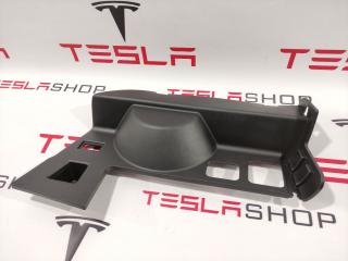 Накладка центральной панели Tesla Model X 1 поколение 2016, 1035563-00-C, 1054822-00-A