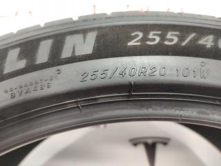 шина Tesla Model Y 1 поколение 2022