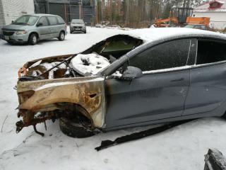 Tesla Model 3 1 поколение