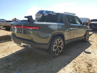 Rivian R1T 1 поколение