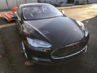 Tesla Model S 1 поколение
