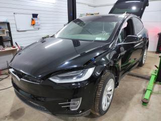 Tesla Model X 1 поколение
