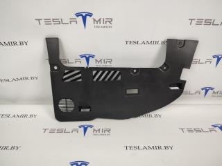 пластик Tesla Model 3 1 поколение 2021, 1100553-00, 1130978-00
