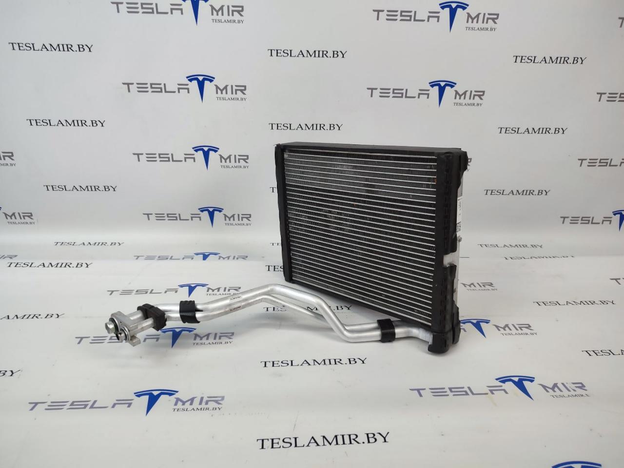 испаритель кондиционера Tesla Model 3 1 поколение 2020, 1494714-99, 1099999-00, T86957B, T74854B - фото №1
