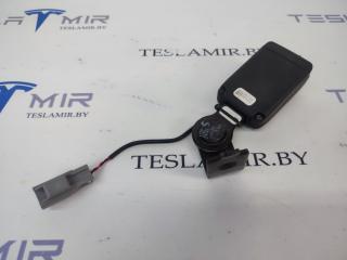 замок ремня безопасности Tesla Model 3 1 поколение 2020, 1457704-01