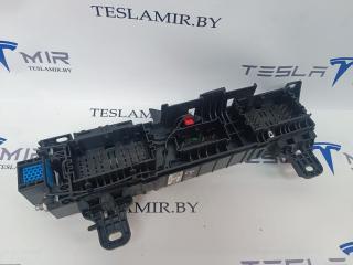 блок предохранителей Tesla Model S 1 поколение [рестайлинг] 2017, 1094405-00
