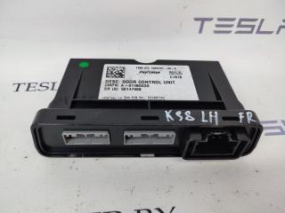 Модуль (блок) управления двери передний Tesla Model S 1 поколение [рестайлинг] 2017, 1003101-00