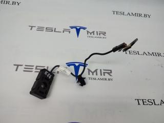 Антенна усилитель AM/FM левая Tesla Model Y 1 поколение 2021, 1509420-00