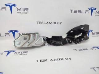 петля капота левая Tesla Model 3 1 поколение [рестайлинг] 2024, 1643345-00, 1643845-00