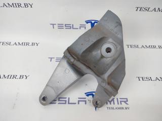 кронштейн двигателя Tesla Model S 1 поколение [рестайлинг] 2018, 1077751-00