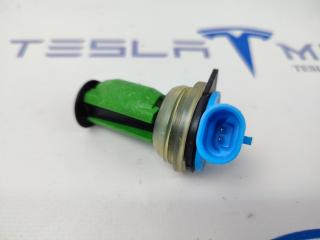 датчик уровня омывающей жидкости Tesla Model 3 1 поколение 2020, 1139548-00