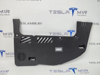 пластик Tesla Model 3 1 поколение 2020, 1100553-00, 1130978-00
