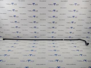 Патрубок системы охлаждения пластиковый Tesla Model 3 1 поколение 2020, 1077593-00