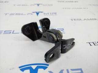 петля двери Tesla Model 3 1 поколение 2020, 1091333-00