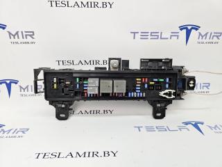 блок предохранителей Tesla Model S 1 поколение [рестайлинг] 2017, 1094405-00