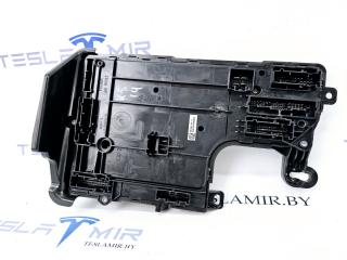 Блок управления BCM (бортовой сети) (Body Control Module) Боди Tesla Model 3 1 поколение 2022, 1567455-00, 1078673-90, 1078673-99, 1078673-32, 1497850-00, 1567359-00, 1567455-02