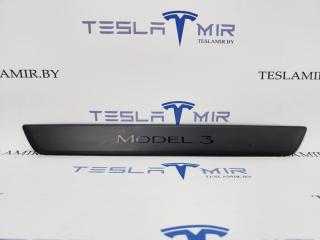 накладка на порог Tesla Model 3 1 поколение 2022, 1504763-00