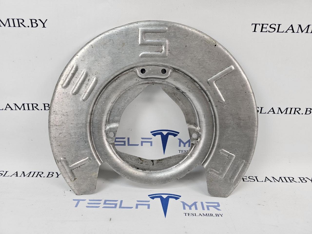 защитный кожух тормозного механизма Tesla Model 3 1 поколение 2022, 1044661-00 - фото №1