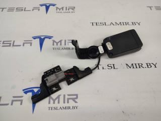 замок ремня безопасности Tesla Model 3 1 поколение 2020, 1085939-01