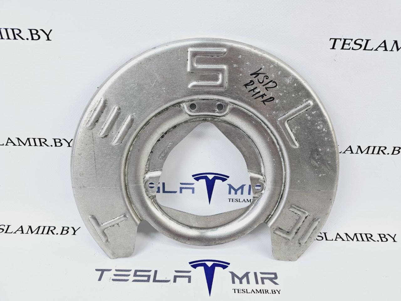 защитный кожух тормозного механизма Tesla Model 3 1 поколение 2023, 1044661-00 - фото №1