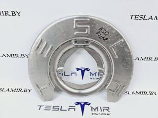 защитный кожух тормозного механизма Tesla Model 3 1 поколение 2023, 1044661-00