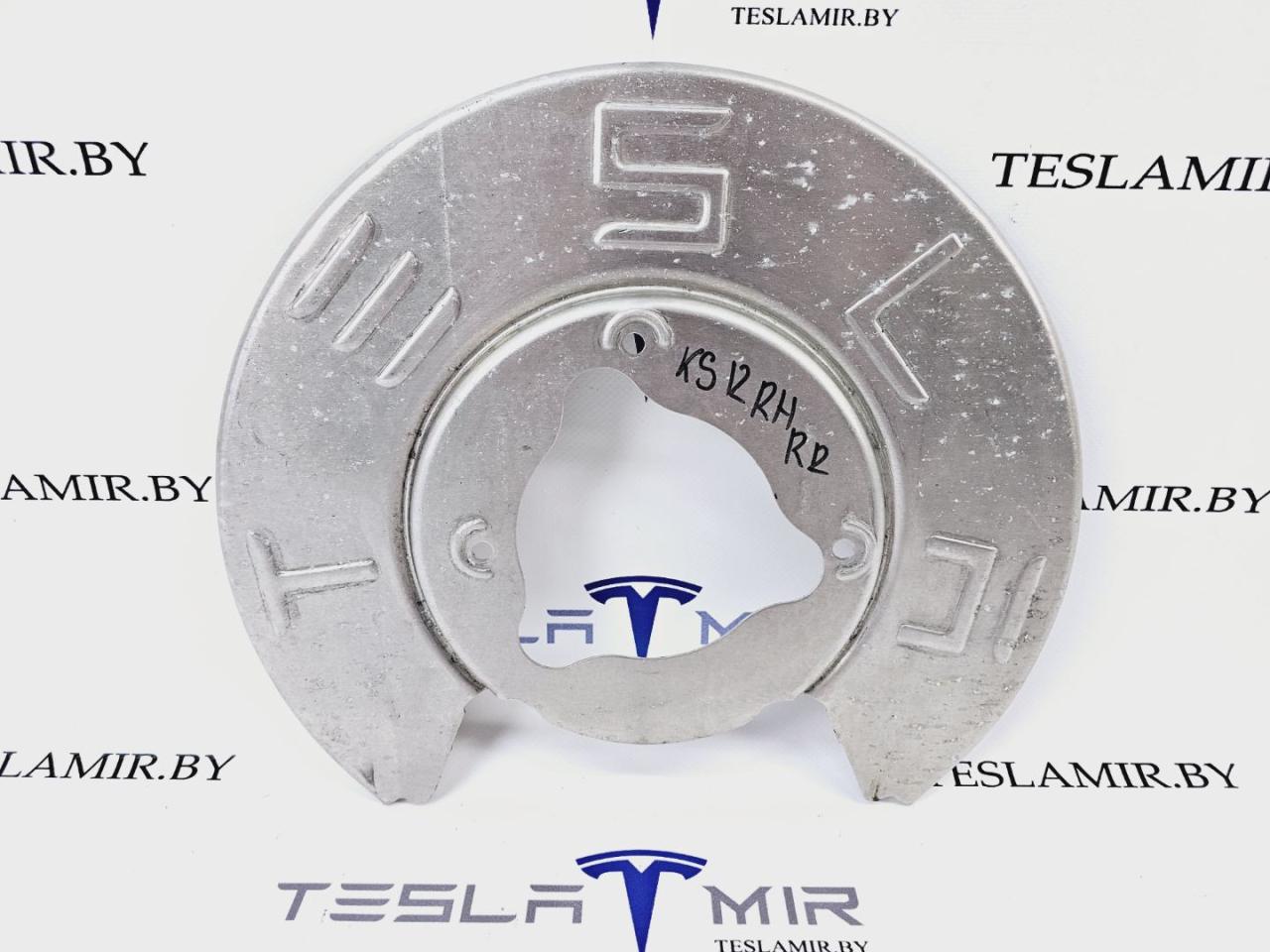 защитный кожух тормозного механизма Tesla Model 3 1 поколение 2023, 1044666-00 - фото №1
