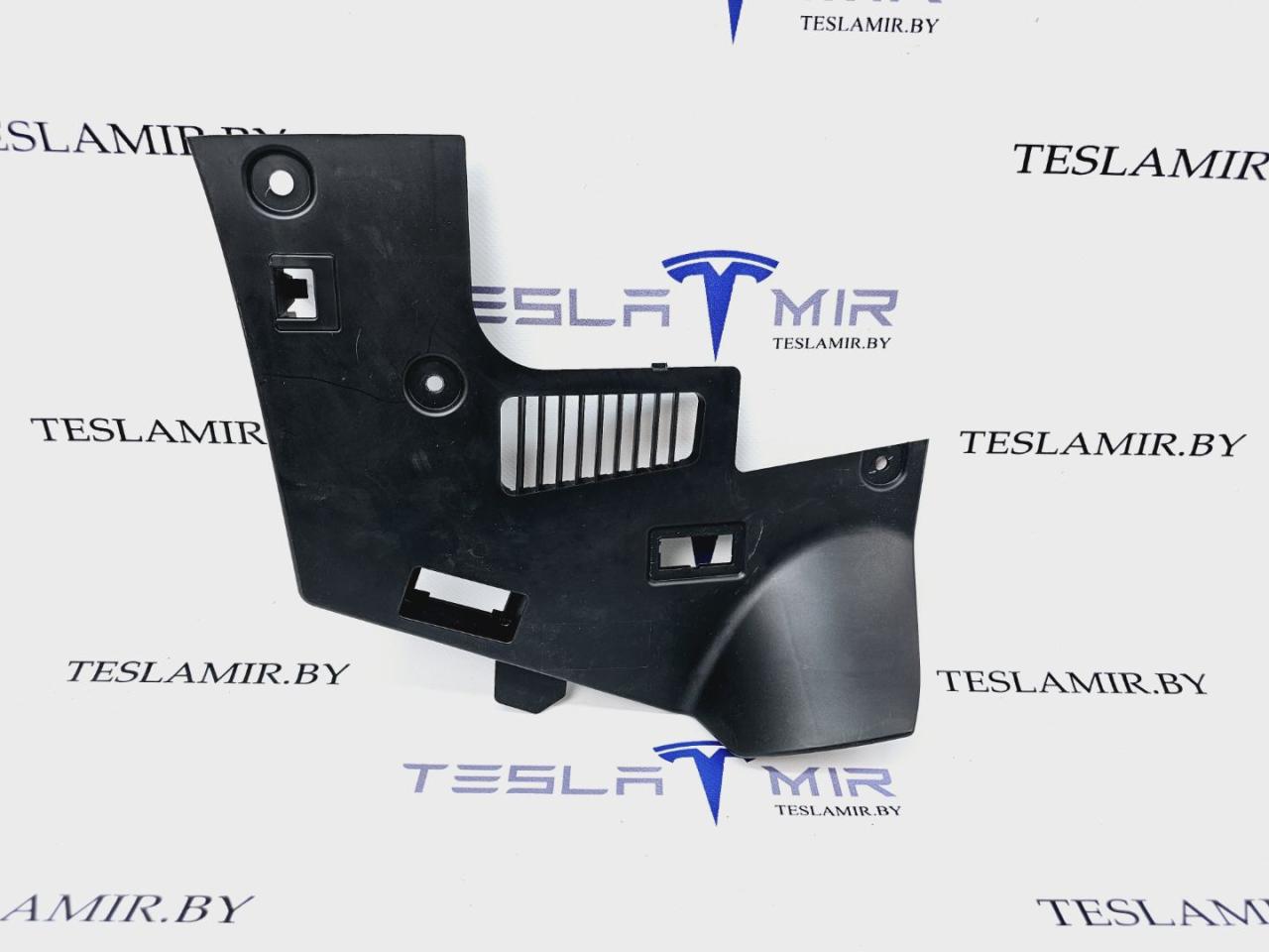 кожух (защита) рулевого механизма Tesla Model 3 1 поколение 2023, 1100579-00 - фото №1