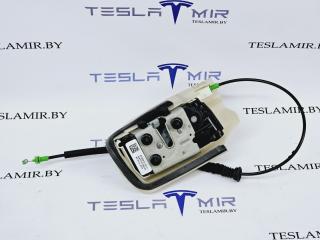 замок двери передней левой Tesla Model Y 1 поколение 2021, 1500672-00