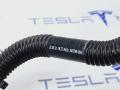 Шланг системы охлаждения заднего мотора Tesla Model Y 1 поколение 2021, 1077595-00 - фото №2