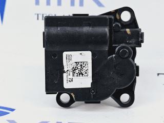 моторчик заслонки печки Tesla Model Y 1 поколение 2021, 1500640-00