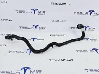 Патрубок системы охлаждения пластиковый Tesla Model S 1 поколение [2-й рестайлинг] 2022, 1589690-00