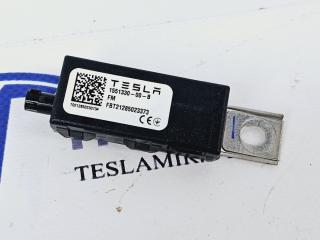 Антенна усилитель AM/FM левая Tesla Model S 1 поколение [2-й рестайлинг] 2022, 1551330-00