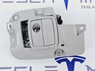 крючок для одежды Tesla Model Y 1 поколение 2021, 1515338-97