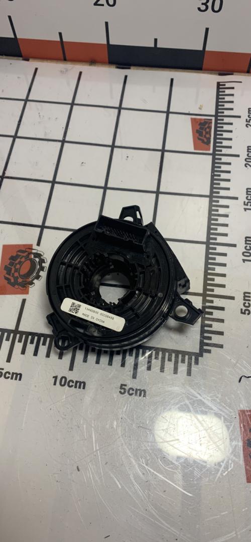 шлейф руля Chevrolet Malibu 9 поколение 2016, 1.5 л., бензин, АКПП, седан - фото №1