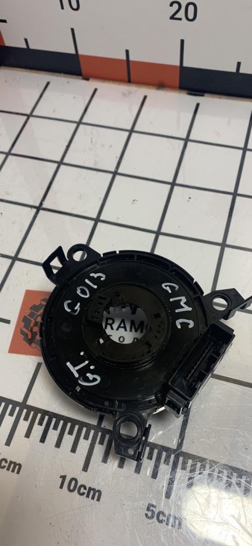 шлейф руля GMC Terrain 2 поколение 2018, 2.0 л., бензин, АКПП, внедорожник 5 дв. - фото №1