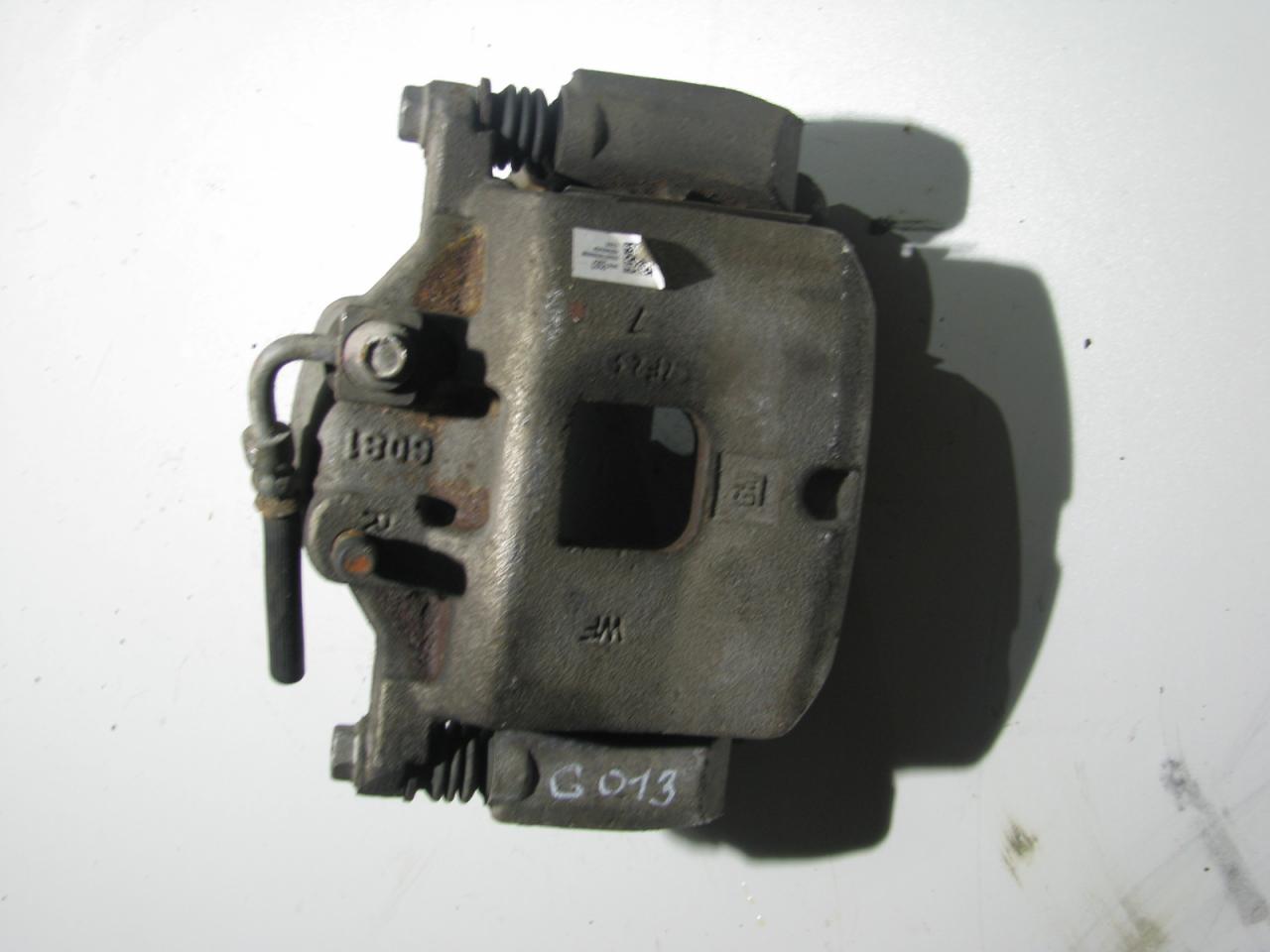 суппорт передний левый GMC Terrain 2 поколение 2018, 2.0 л., бензин, АКПП, внедорожник 5 дв. - фото №1